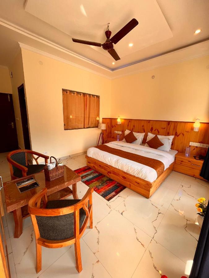 Sitara Resort, Scenic Mountain View Rooms With Balcony & Terrace Mussoorie Luaran gambar